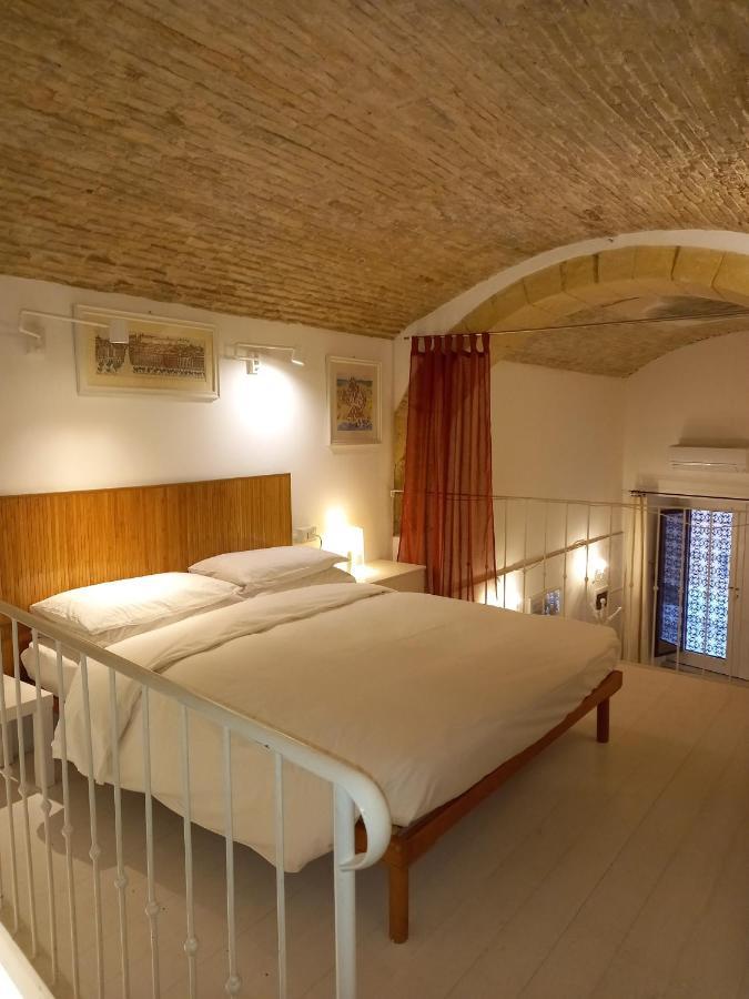Residenze Palazzo Pes Apartment กาญารี ภายนอก รูปภาพ